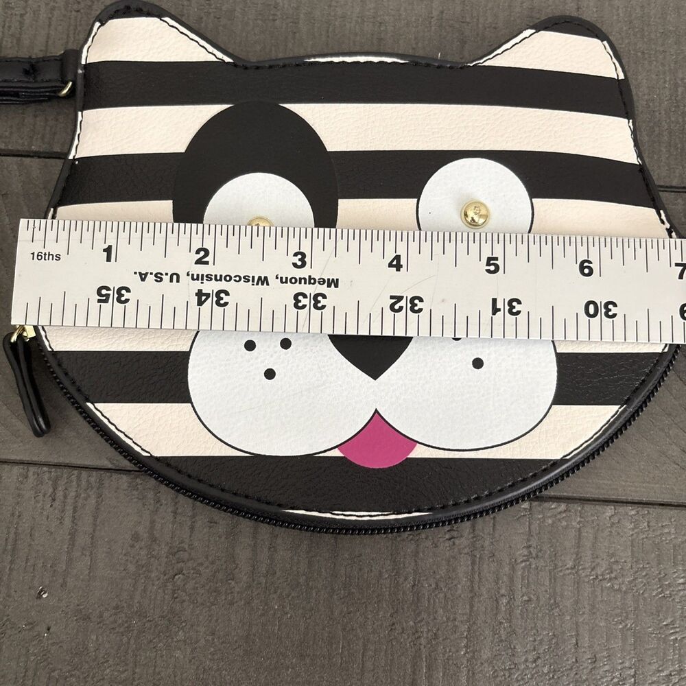 Luv Betsey Johnson Puppy Dog Wristlet Coin Purse Black & White Faux Leather - Picture 4 of 9